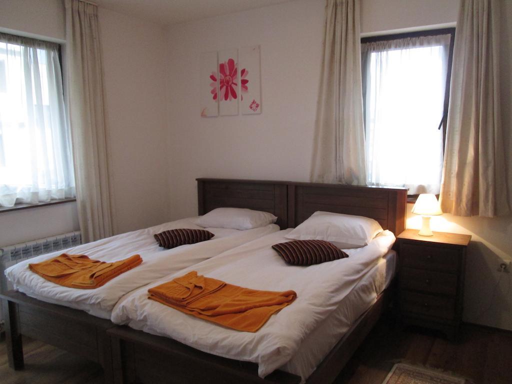 Gramadeto Complex Alexander Services Apartments 반스코 객실 사진