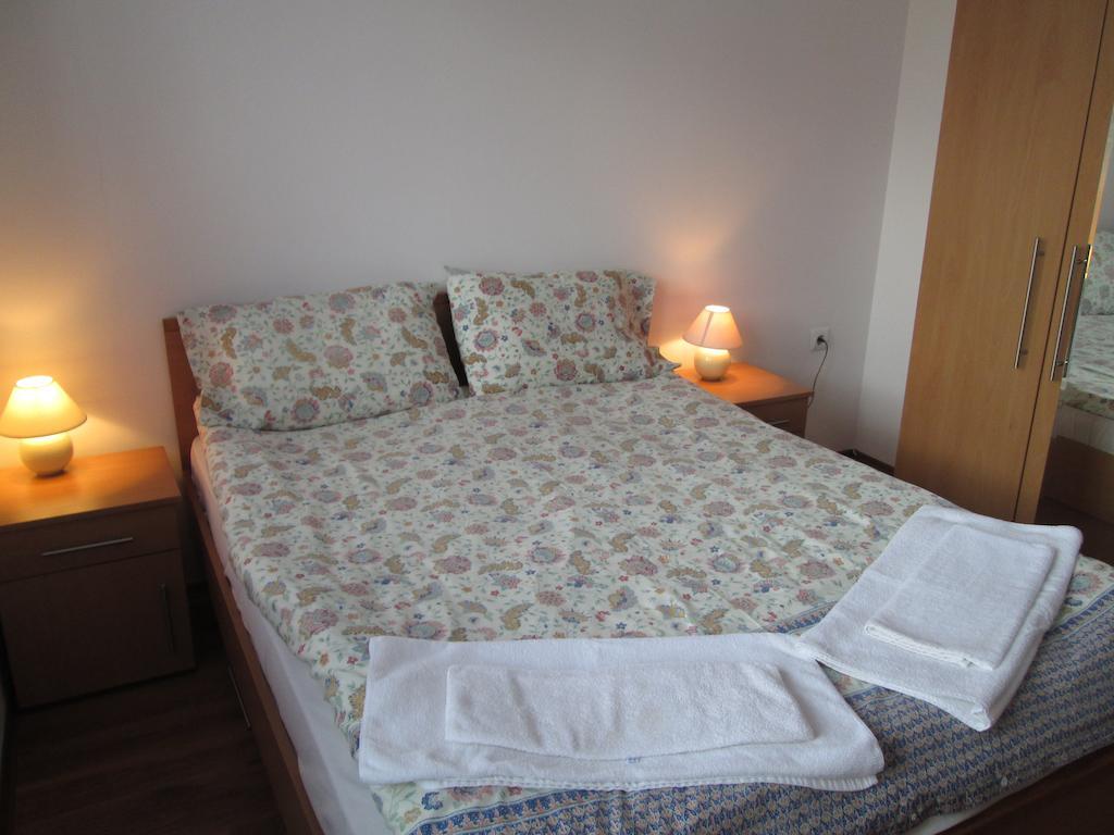 Gramadeto Complex Alexander Services Apartments 반스코 외부 사진